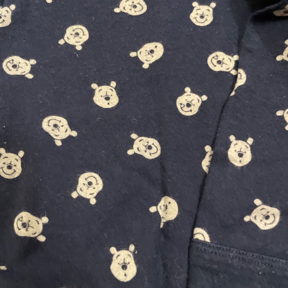 3/$20 Uniqlo x Winnie the Pooh long sleeve onesies - Picture 4 of 6
